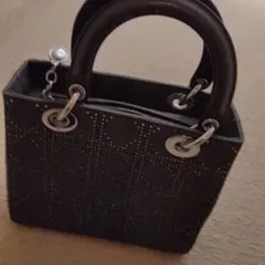 Item thumbnail for item 899b4fa5-6654-40cf-910c-ab1337a8e6f0