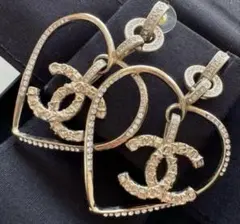 CHANEL ピアスのサムネイル