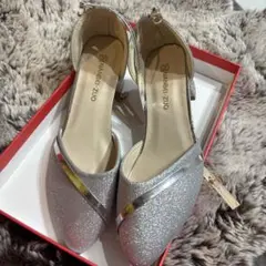 新品　ZUO シルバー グリッターパンプス　24cm 定価8800円