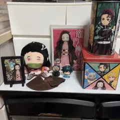 鬼滅の刃セット売り　ねずこスマホスタンド　着せ替え　義勇フィギュア 宇髄天元