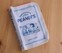SNOOPY ブック型保管ケースのサムネイル