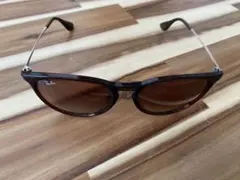 Ray-Ban ブラウン キャットアイ サングラス