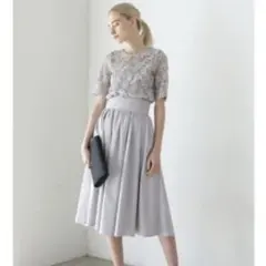 オーバーレースギャザードレス