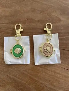 ロケットチャームキーチェーン　アリエル　ラプンツェル