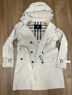 ⭐︎美品バーバリーBURBERRY トレンチ レインコート　フード付きのサムネイル