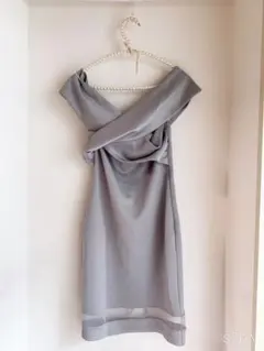 【最終値下げ】オフショルダードレス　パーティドレス