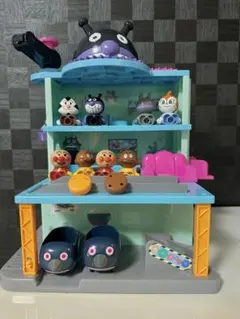 アンパンマンタウンシリーズ　ようこそ！ゆかいな！バイキンじょうハウス