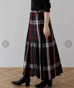 【新品 未使用 タグ付】アーバンリサーチ　ロングプリーツスカート