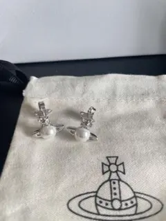 宇宙デザイン シルバー パール ピアス付属品あり