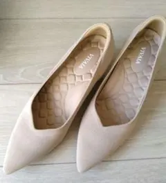 VIVIA SCARLETT アーモンドパンプス 39.5（25㌢）