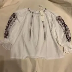 新品未使用 ヌキテパ　ne Quittez pas フラワー刺繍　ブラウス　白