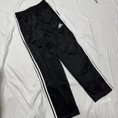 adidas トラックパンツ　ブラック　三本線　ジャージ