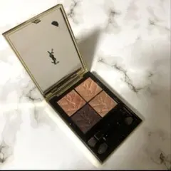 Yves Saint Laurent アイシャドウ 710