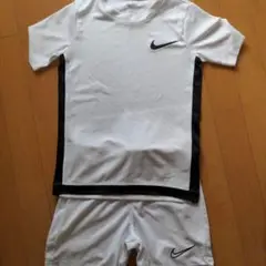 Nike ホワイト サッカーウェアセット　130センチ