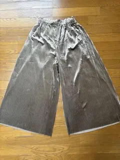 URBAN RESEARCH プリーツ　ワイドパンツ