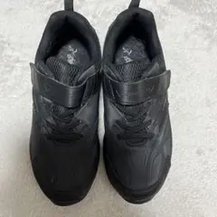 瞬足 ブラック スニーカー