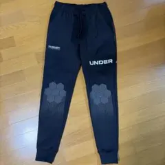UNDER ARMOUR パンツ ブラック MD