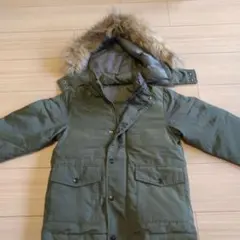 GUオリーブグリーン ダウンコート ファー付きキッズ１２０さいず