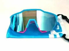 Item thumbnail for item 9bfeb11c-bf46-42fb-95cb-fa4db68cd56b