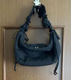 未使用 ★ ギャザー ショルダーバッグ ブラック