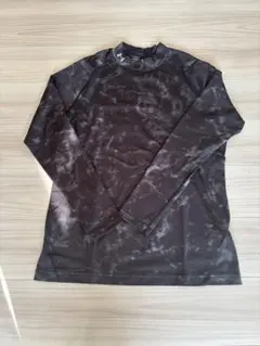 Under Armour ゴルフ用モックネック・ロングスリーブ・シャツです。﻿