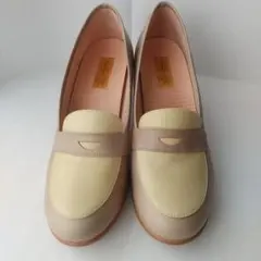 Item thumbnail for item 146fe1d7-cffa-4be8-a305-88c6177fc192