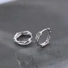 シルバー ツイストデザイン ピアス