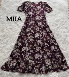 MIIA ミーア　ロングワンピース　Ｆ　総柄　花柄　赤　半袖　Vネック