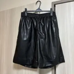 フェイクレザー ショートパンツ ブラックのサムネイル