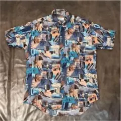 アートヴィンテージ　グラフィックデザイン柄シャツ　メンズM半袖　青紫　古着のサムネイル