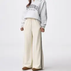 GU ワイドフレアスウェットパンツ ガールズMサイズ