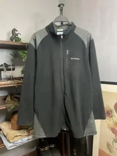 く*え様 Columbia フリース Lサイズ ブラック/グレー