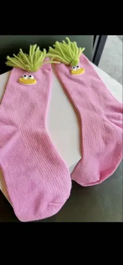 ユニセックス 靴下　ソックス モンスター　可愛い　面白い　ピンク