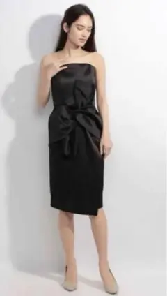 黒 ストラップレス タイトドレス リボン付き