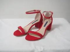 新品箱付き　SIMPLE スエードサンダル　赤　STUART　WEITZMANのサムネイル
