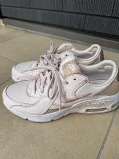 Item thumbnail for item 89c0bdfb-ede1-4be7-9c31-119e1b3cd8b0