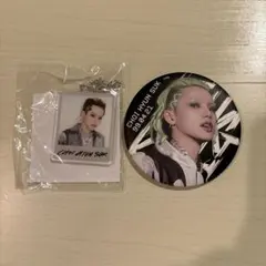 TREASURE WONDERLAND ヒョンソク缶バッジ アクリルキーホルダー