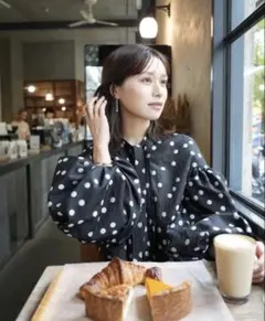ローブブラン Sheer Polka Dot Ribbon Blouse - メルカリ