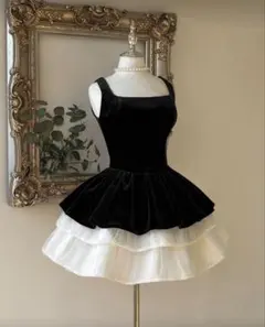 ブラック&ホワイトコントラストオフショルダーベルベットフリルボディコンミニドレス