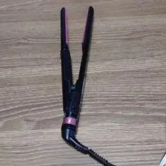 VS ストレートヘアアイロン 黒とピンク