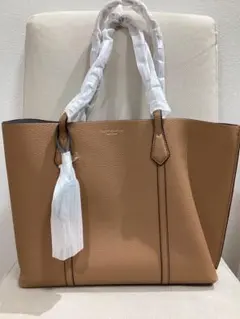 美品✨トリーバーチ ペリー・トリプル コンパートメント ラージ ピンク 
