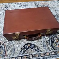 W＆H GIDDENフラップオーバードキュメントケースW＆H ギデン