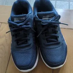 SKECHERS メモリーフォーム ネイビー スニーカー