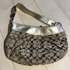 コーチ　COACH ショルダーバッグ　ゴールド　肩掛け　シグネチャー　レザー