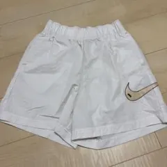 NIKE ハーフパンツ ホワイト Sサイズのサムネイル