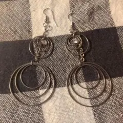 ピアス 銀の多重円