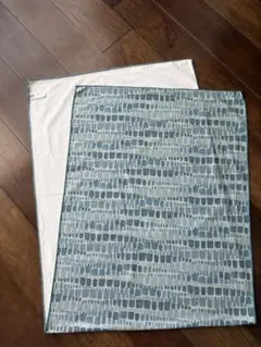 Manduka マンドゥカ　ヨガタオル/ヨガラグのサムネイル
