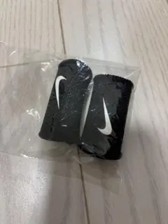 Nike ブラック フィンガースリーブ