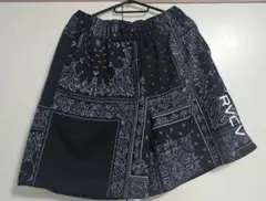 RVCA バンダナ柄 ペイズリー柄 ショートパンツ ブラックのサムネイル