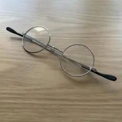 メタルフレーム ラウンド型　ストレート　メガネ　古風